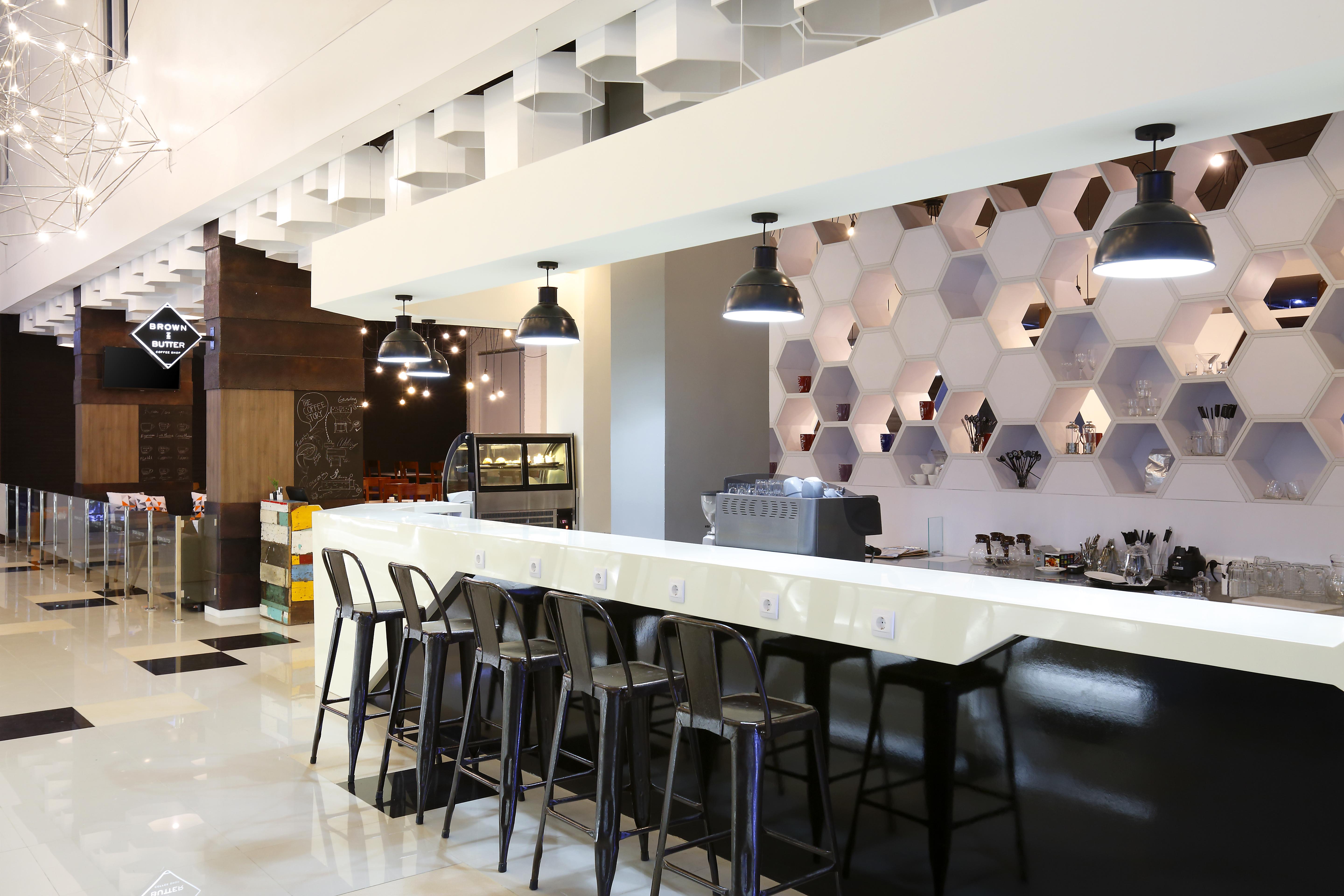 Berry Biz Hotel Seminyak Esterno foto